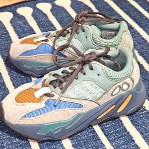 YEEZY ADIDAS BOOST 700 size 4 / eur 36